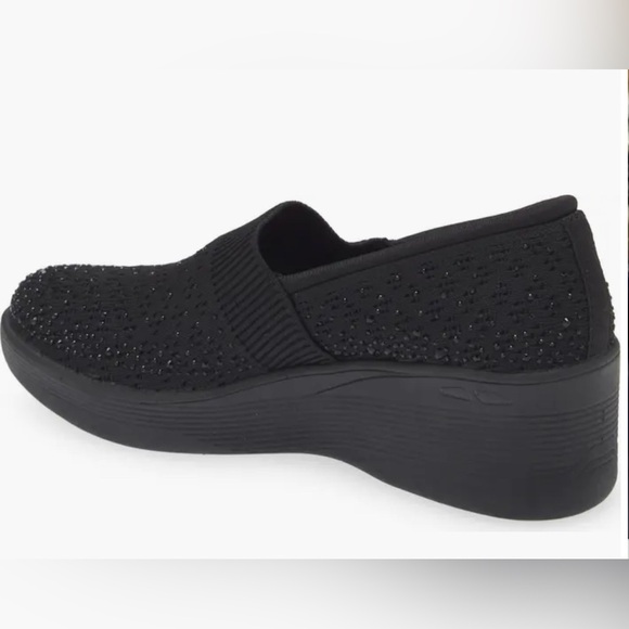 Skechers Martha Stewart Black Slip-On Comfort Shoes - Picture 2 of 11
